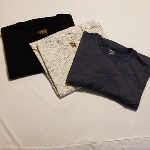 Set of 3 mens tshirts with pockets.